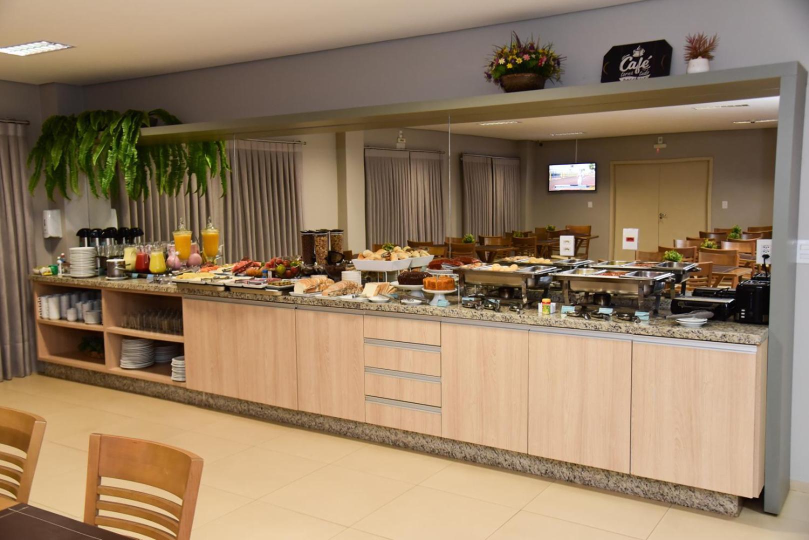 Hotel Plaza Garden Cascavel  Exteriér fotografie
